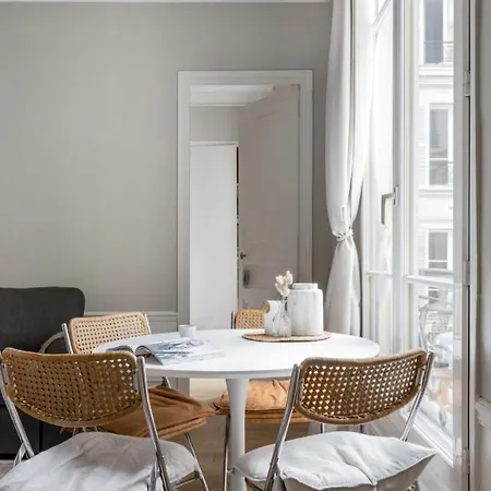Charming Parisian - 50 M2 - Trendy 9th District *